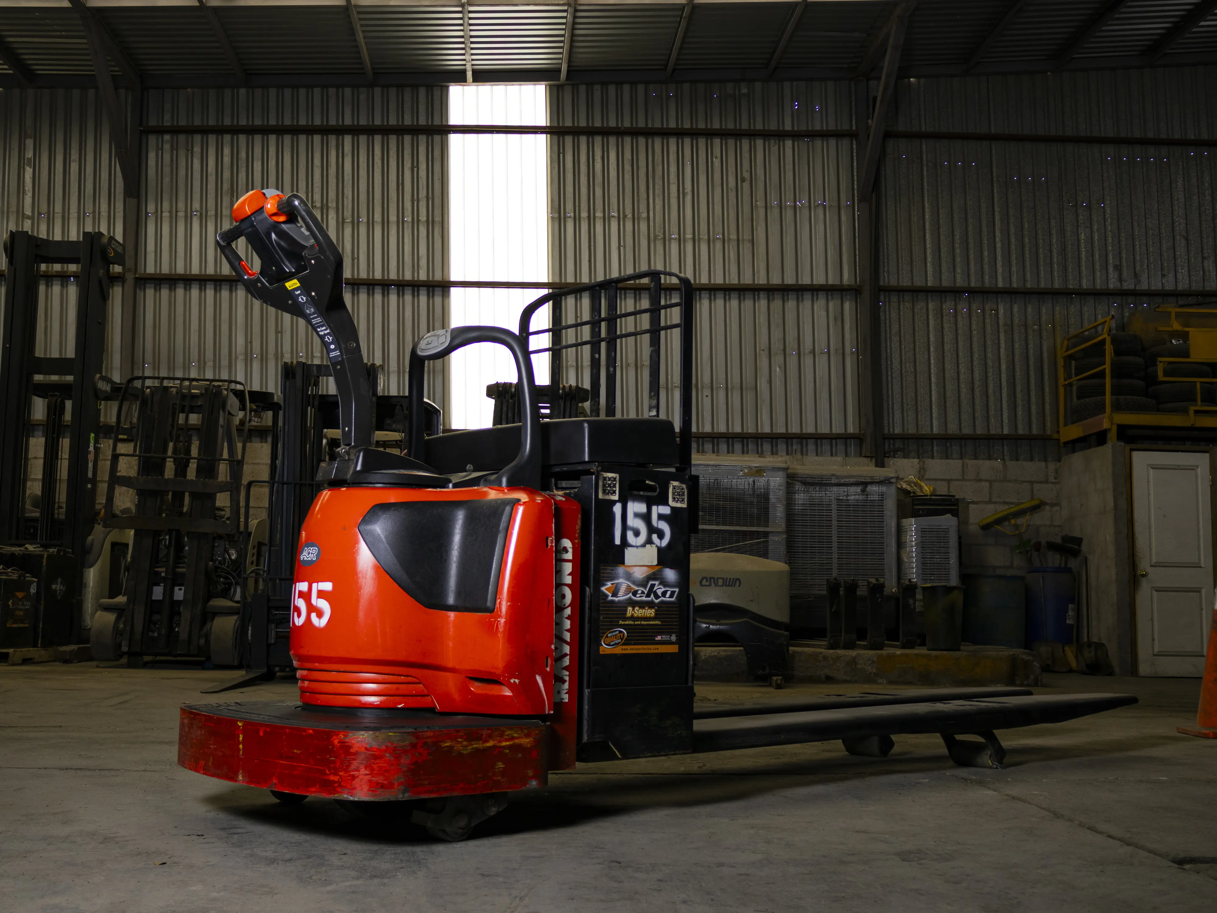 Raymond 8410 Pallet Jack Eléctrico